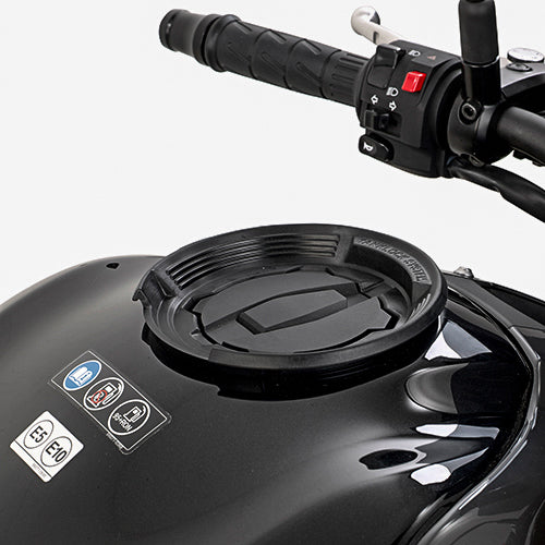 Givi Tanklock Mount • #270-6072